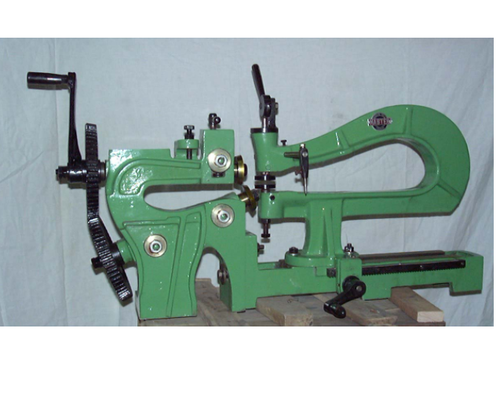 CIRCLE CUTTING MACHINE